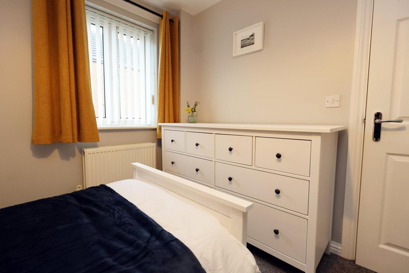 Relaxing 2-Bed Coastal Escape In Port Talbot Leilighet Eksteriør bilde