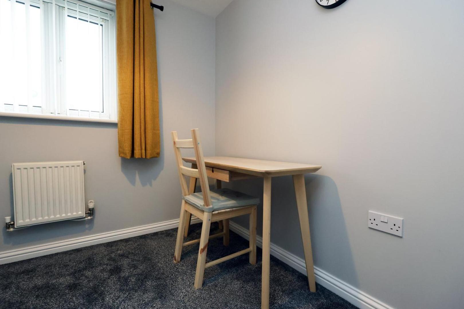 Relaxing 2-Bed Coastal Escape In Port Talbot Leilighet Eksteriør bilde